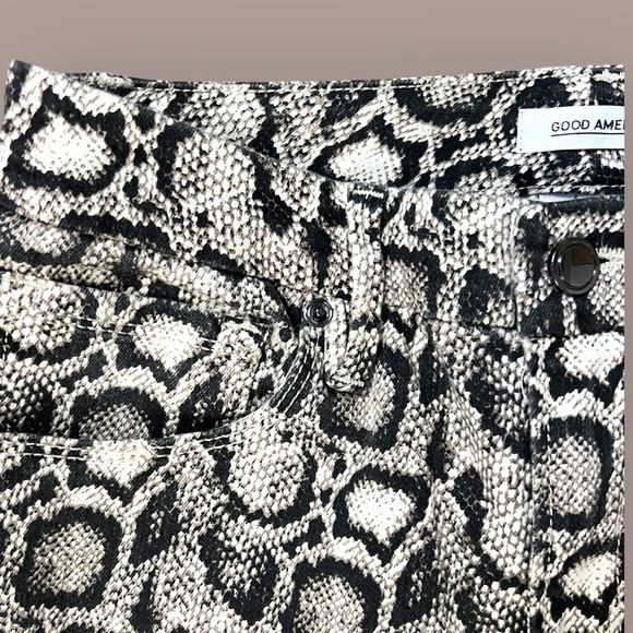 NWT - Good American - Snakeskin Pattern Pants Jeans - Cream/Black - 12 - Picture 7 of 11